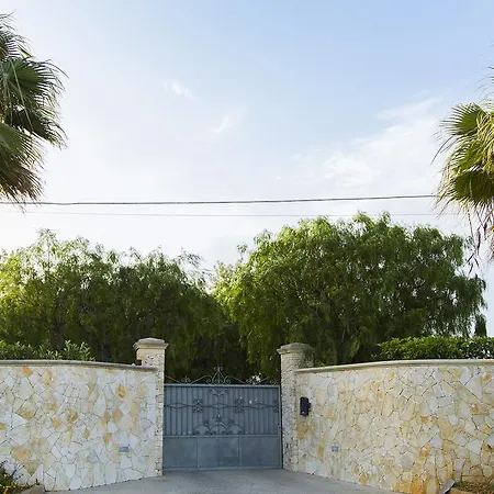 Alojamento de Acomodação e Pequeno-almoço Fanizza 3*