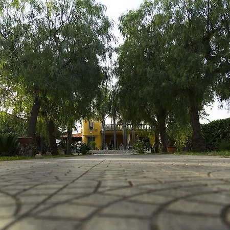 Alojamento de Acomodação e Pequeno-almoço Fanizza Porto Cesareo